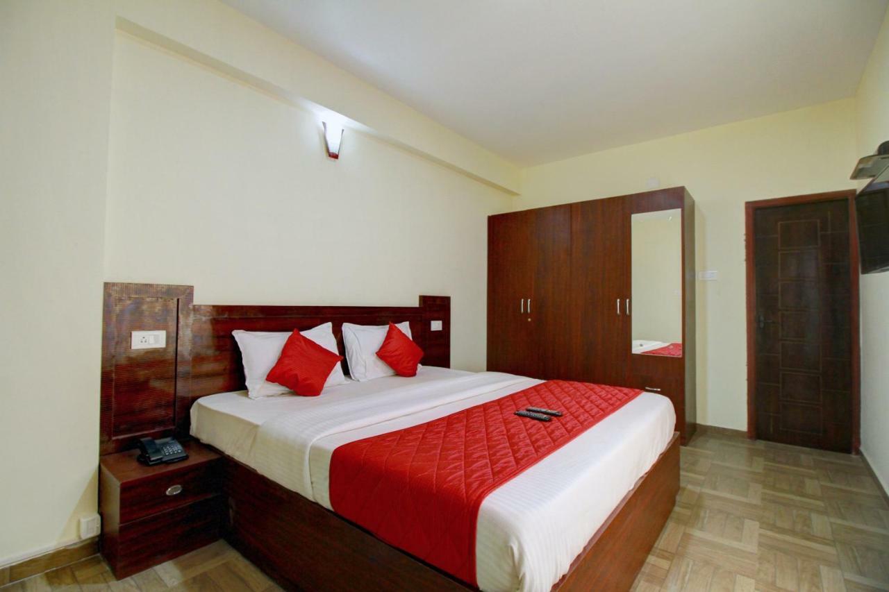 Pine Hill Suites Ooty Esterno foto